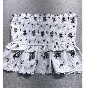 Indulge‎ in Style Smocked Floral Eyelet Crop Top Womens Medium Boho Cottagecore
